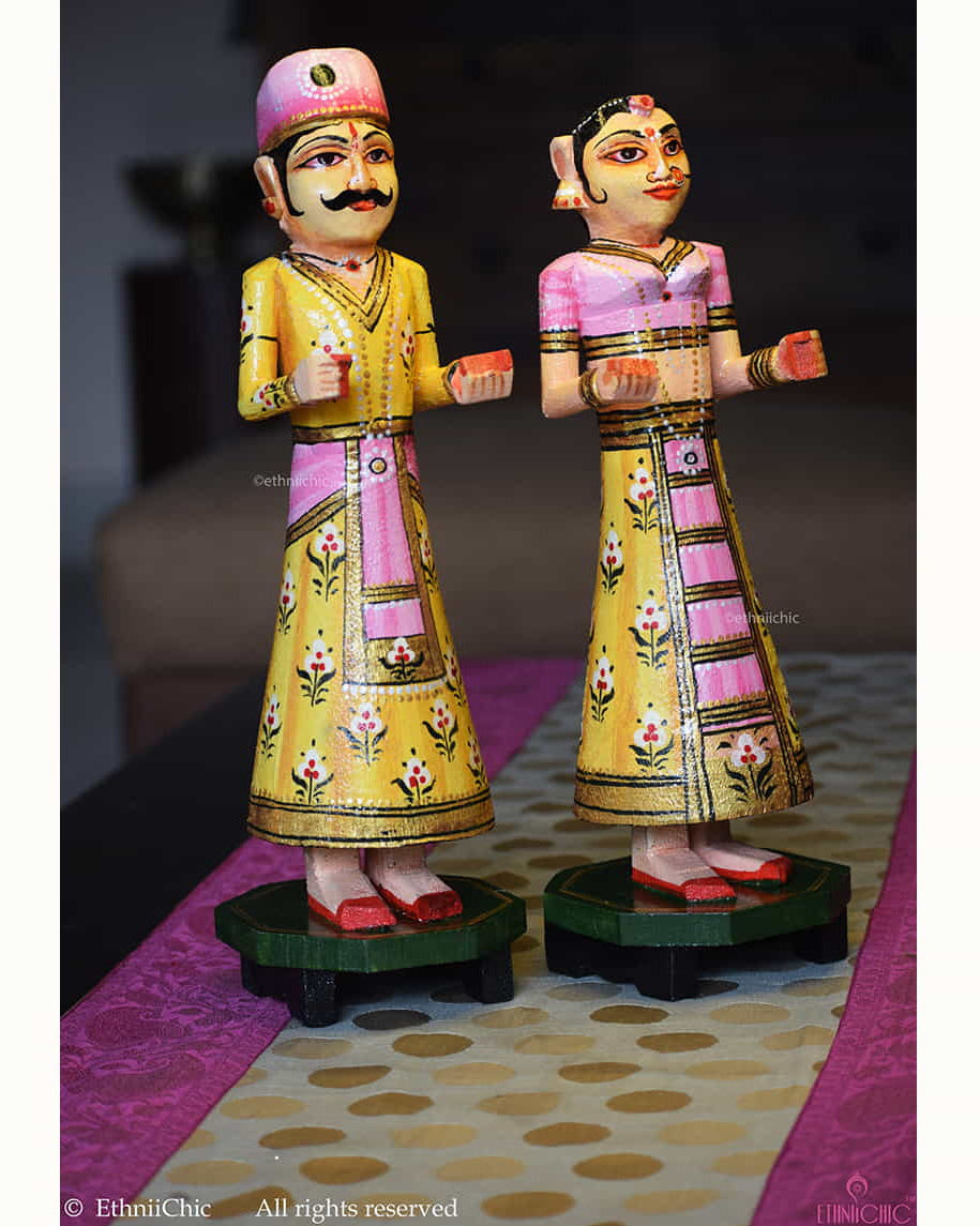Wooden Gangaur Dolls 12" - Yellow and Pink image 2