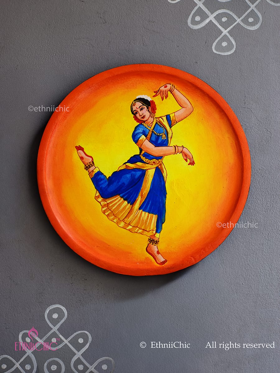 Hand painted Wooden Wall Plate Art Decor Kuchipudi - 10"