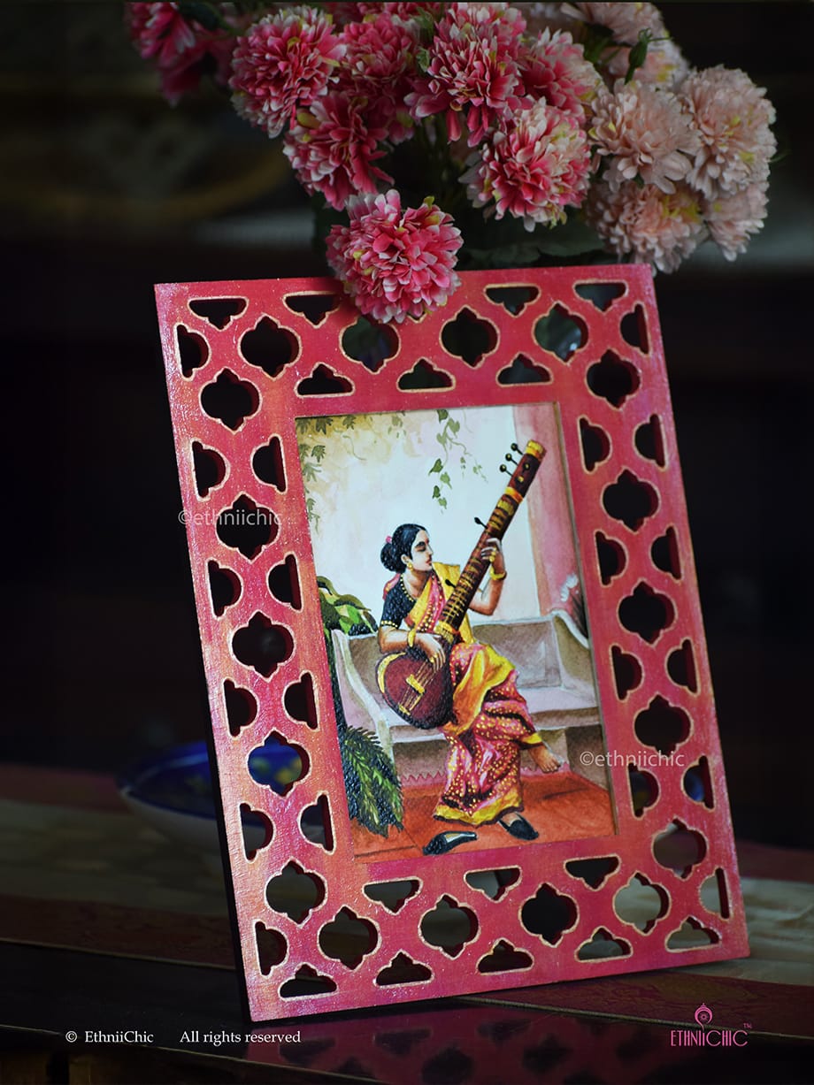 Hand painted Frame 2-in-1 Decor - Lady with Sitar