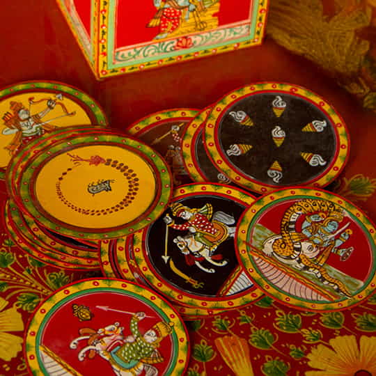 Ganjifa vs. Ganjapa: A Tale of Two Traditional Art Forms