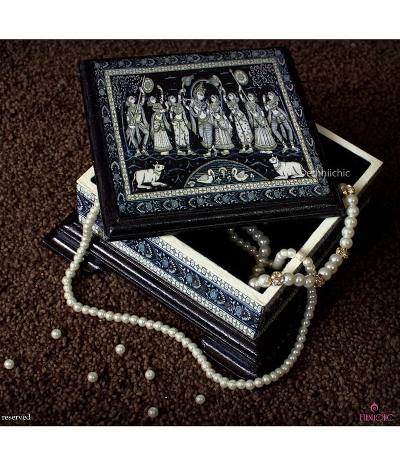 Multipurpose Box Square - Krishna Radha Leela image 0