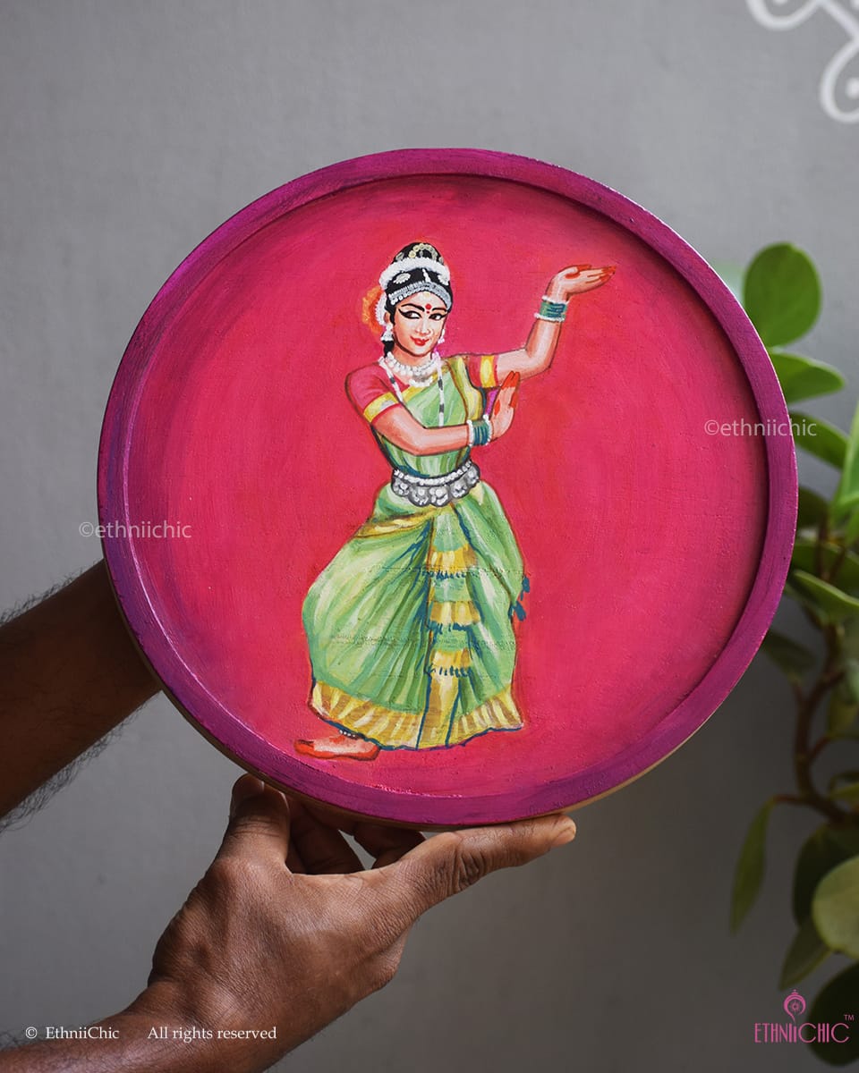 Bharatanatyam – Hand-Painted Wooden Wall Plate