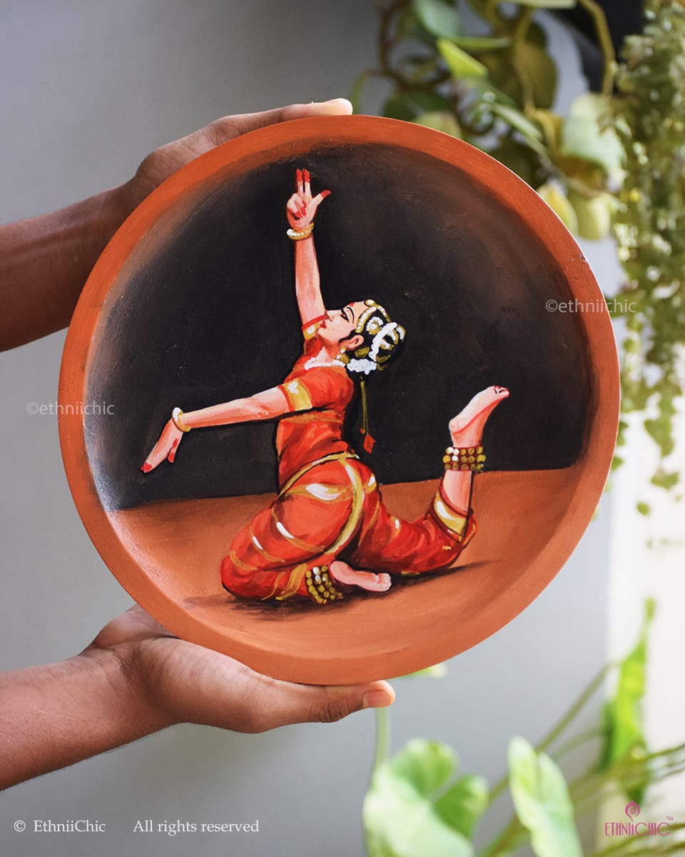 Bharatanatyam – Hand-Painted Wooden Wall Plate