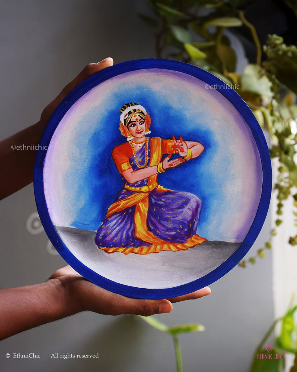 Bharatanatyam – Hand-Painted Wooden Wall Plate