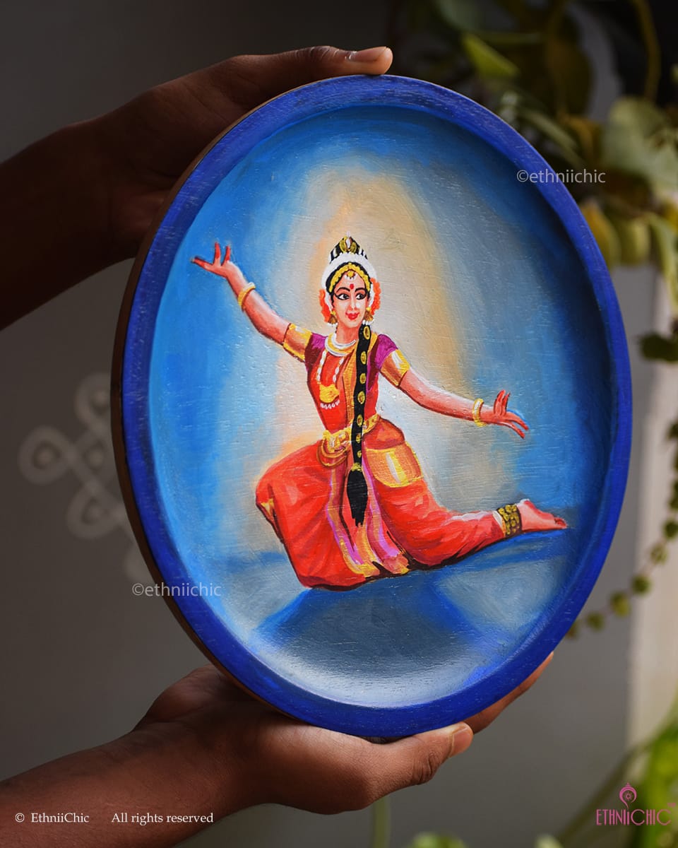 Bharatanatyam – Hand-Painted Wooden Wall Plate