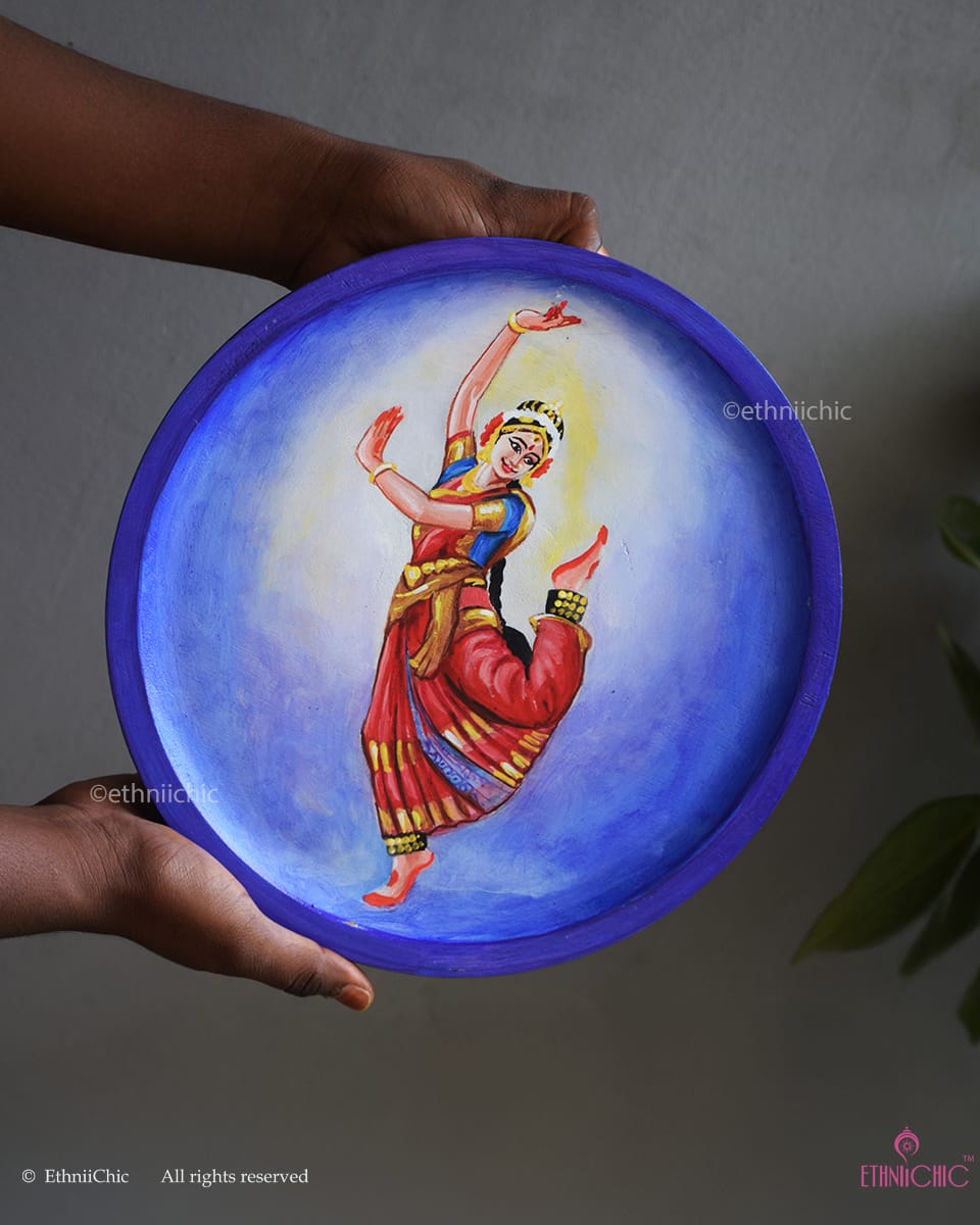 Bharatanatyam – Hand-Painted Wooden Wall Plate