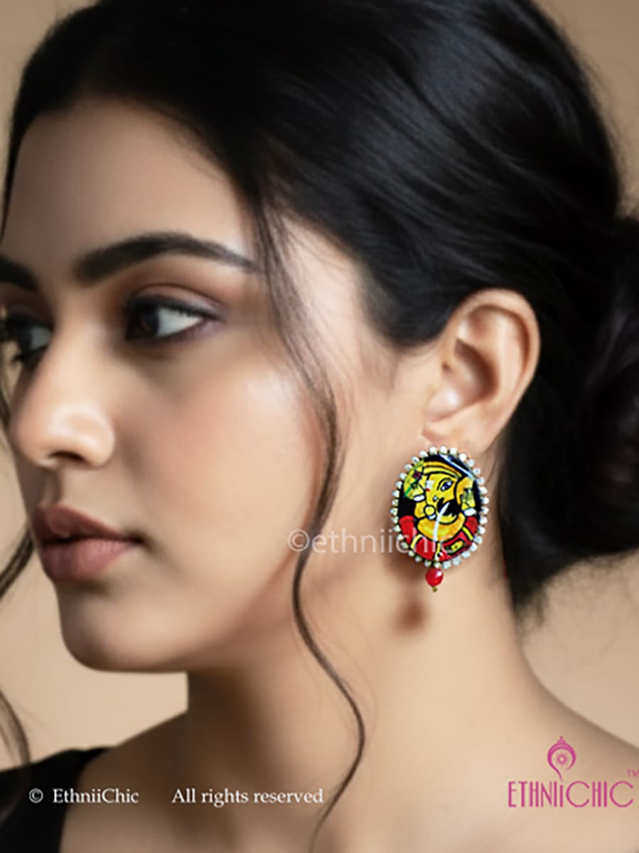Hand-painted Studs - Ganesha (Red)