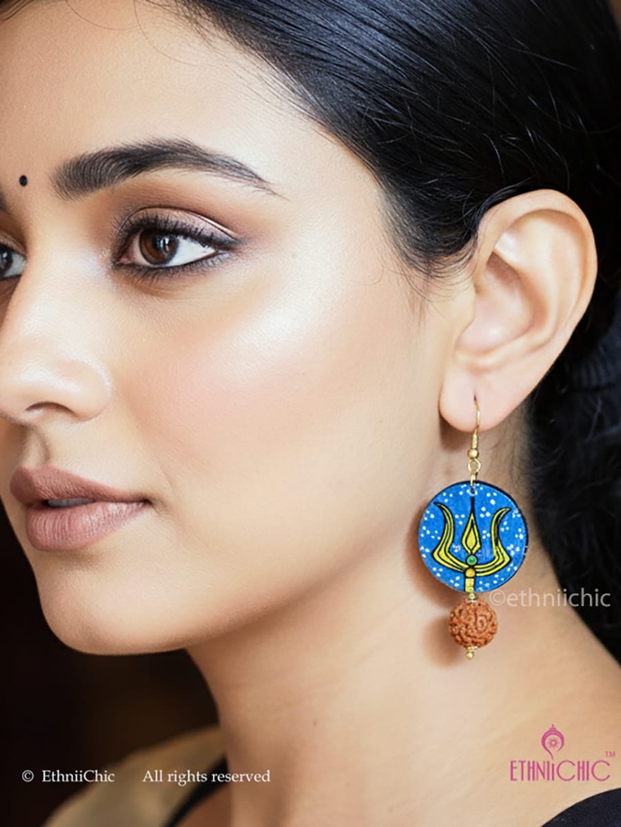 Hand painted earrings - Trishul