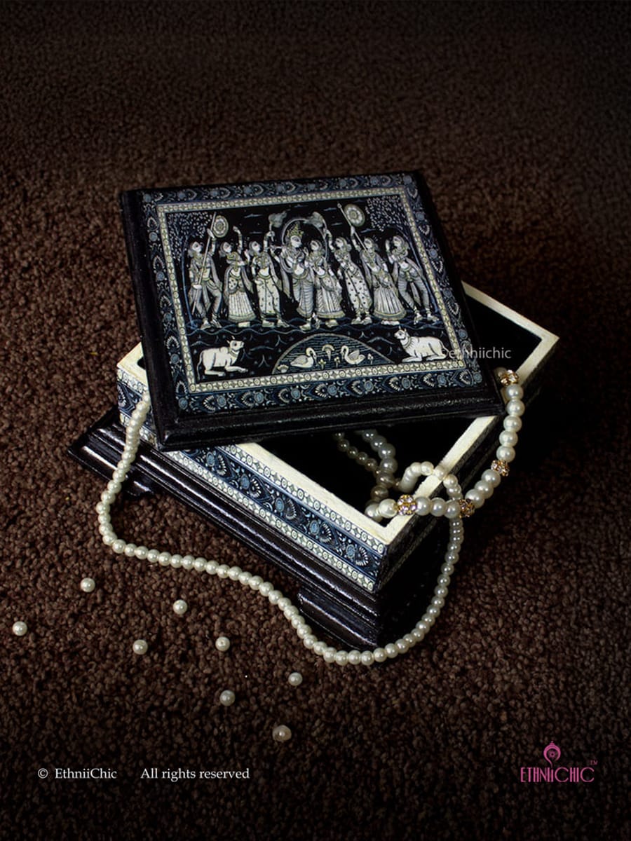 Multipurpose Box Square - Krishna Radha Leela