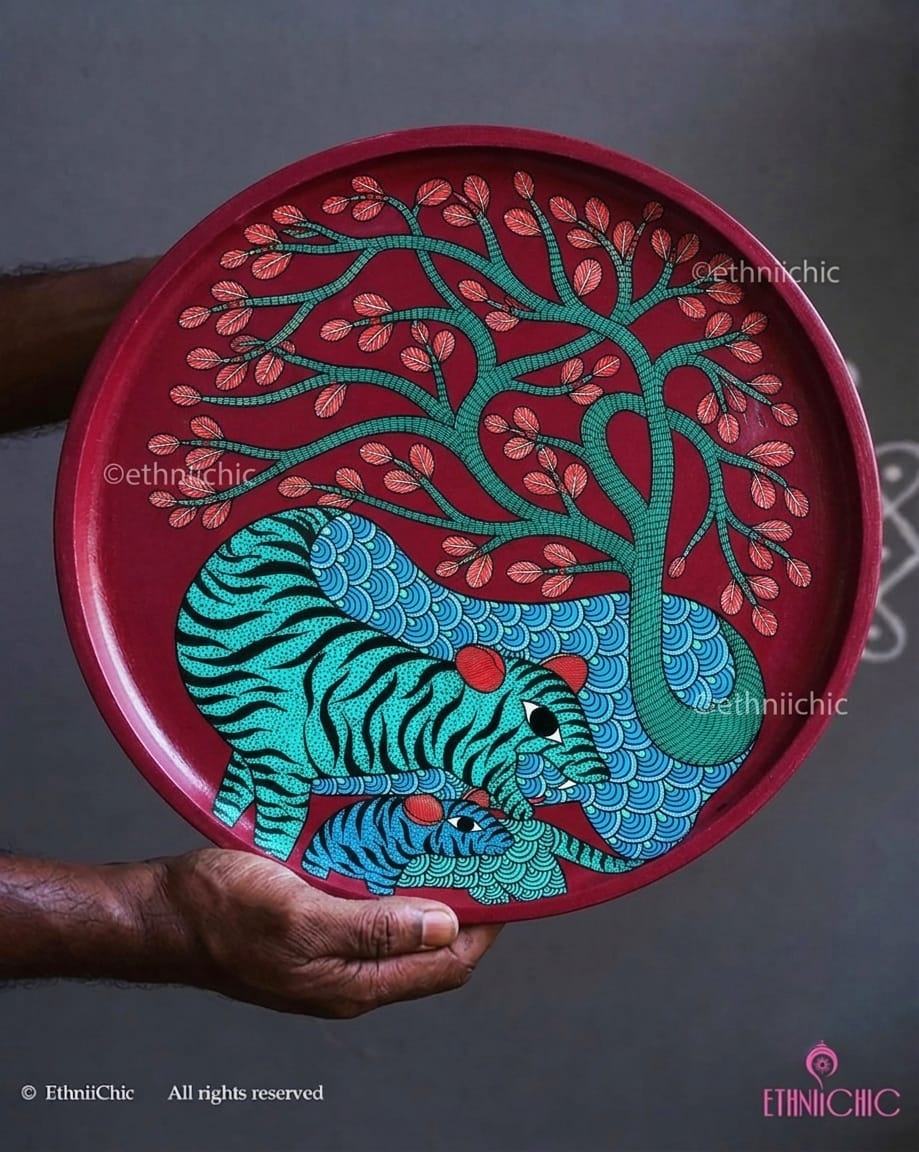 Bagh aur Bachcha – Hand Painted Gond Wooden Wall Plate