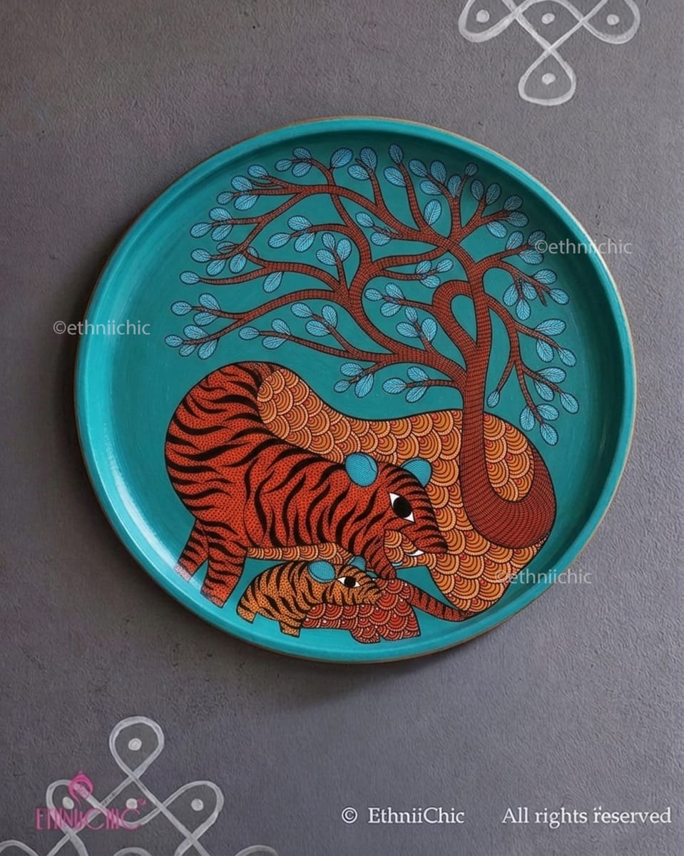 Bagh aur Bachcha – Hand Painted Gond Wooden Wall Plate