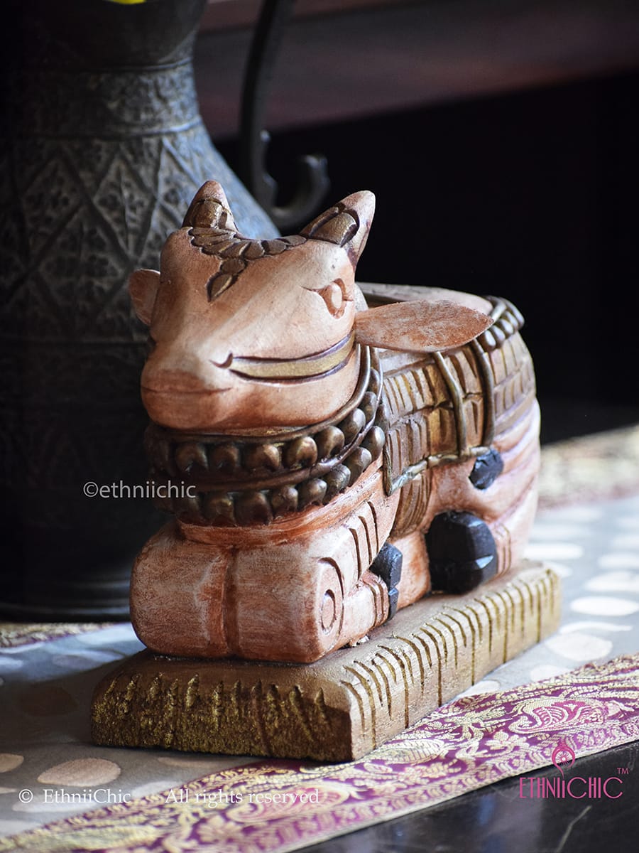 Hand painted Wooden Small Nandi - White