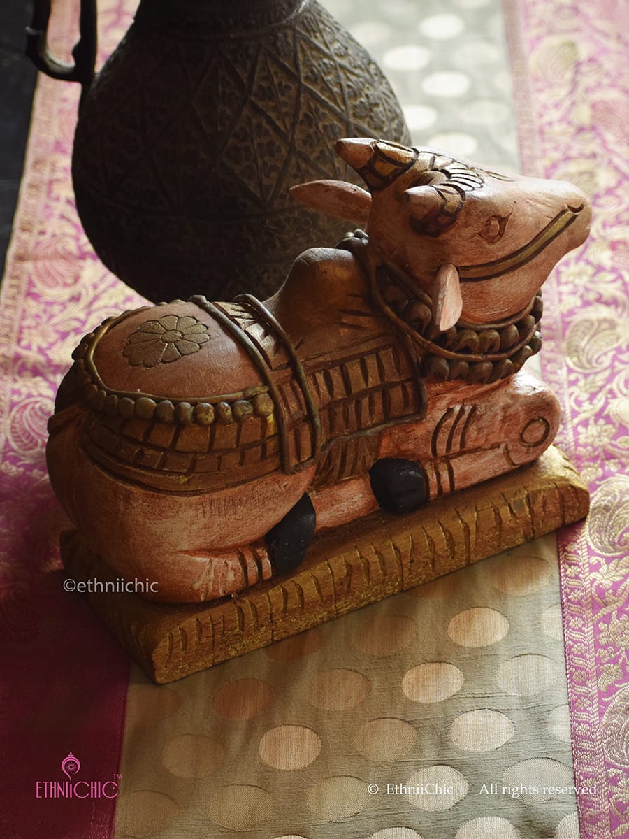 Hand painted Wooden Small Nandi - White