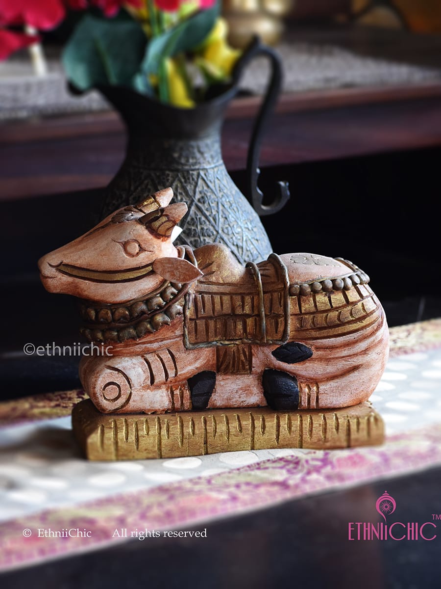 Hand painted Wooden Small Nandi - White