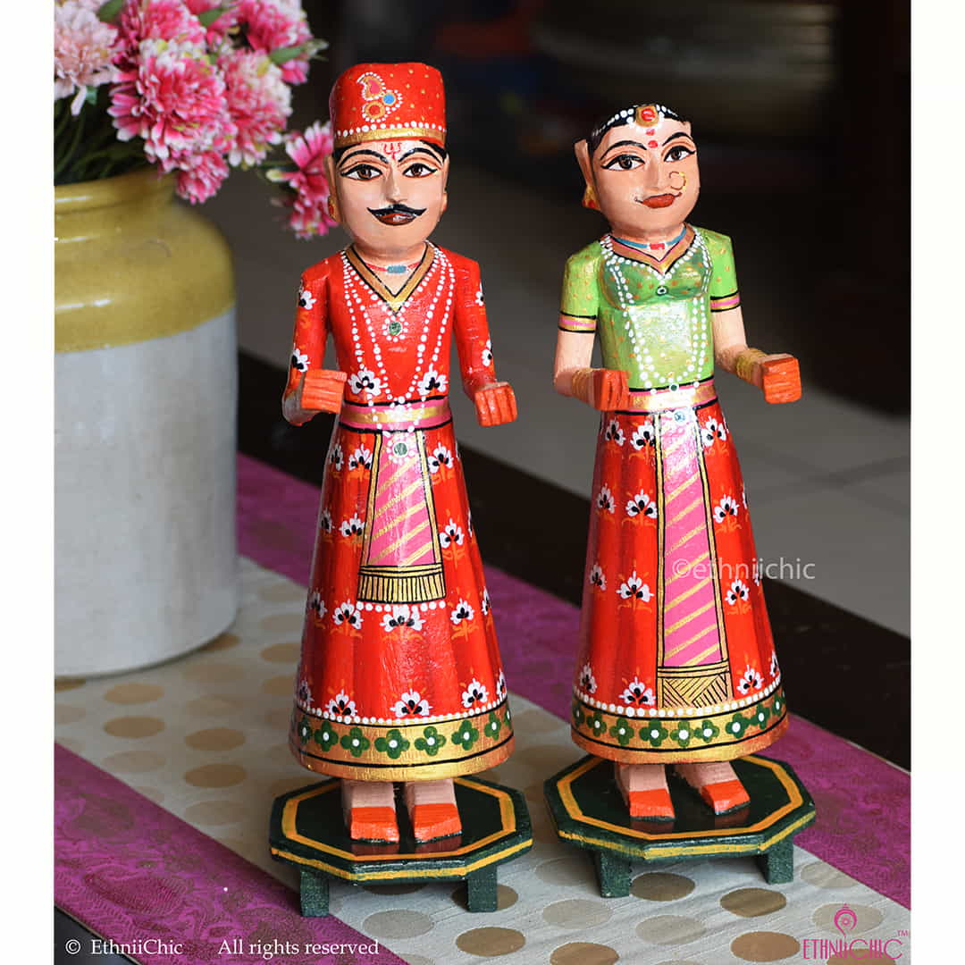 Wooden Gangaur Dolls 12" - Red & Green image 0