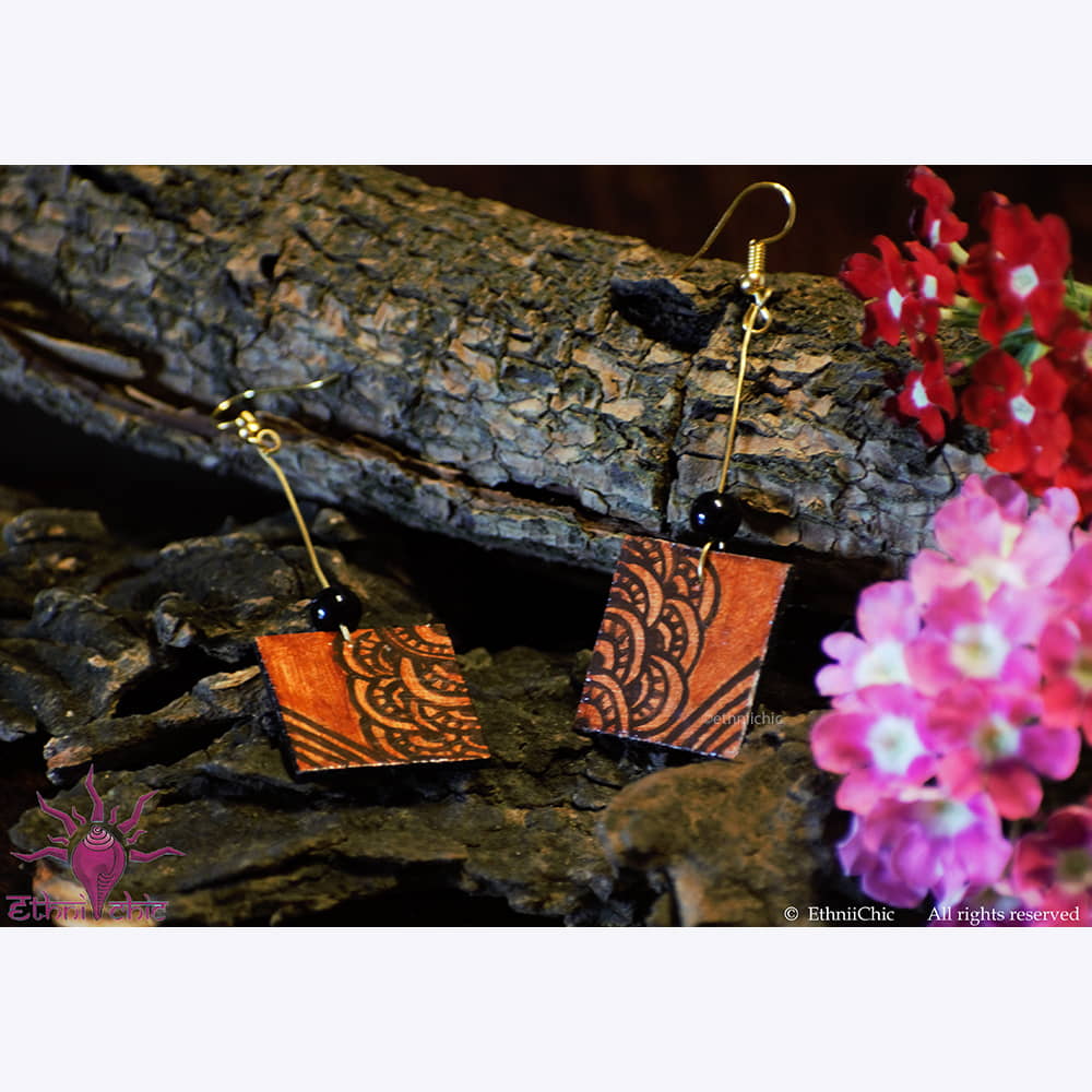 Hand painted earrings - Brown image 0