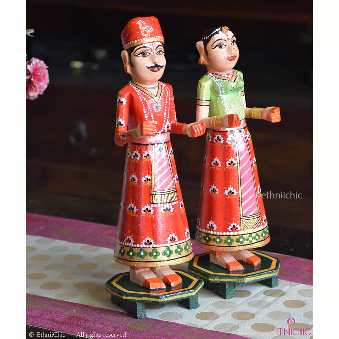 Wooden Gangaur Dolls 12" - Red & Green image 1