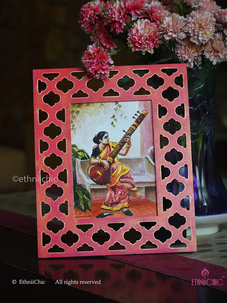 Hand painted Frame 2-in-1 Decor - Lady with Sitar