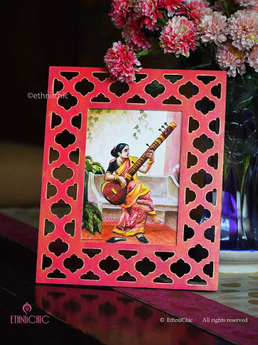 Hand painted Frame 2-in-1 Decor - Lady with Sitar